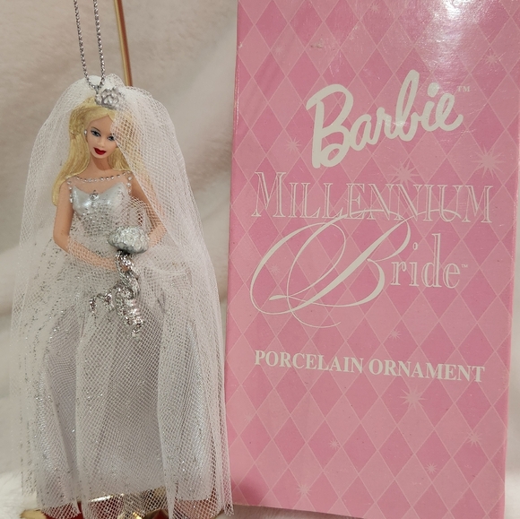 Barbie Millennium Bride Porcelain Ornament Avon 2000 - Picture 2 of 8